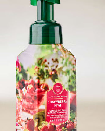 Bath & Body Works Strawberry Kiwi – Jabón Espumoso para Manos 259 ml