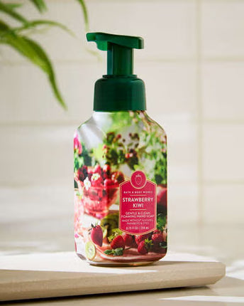 Bath & Body Works Strawberry Kiwi – Jabón Espumoso para Manos 259 ml