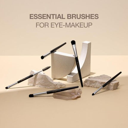 STUDIO17 Base Eyeshadow Brush 711