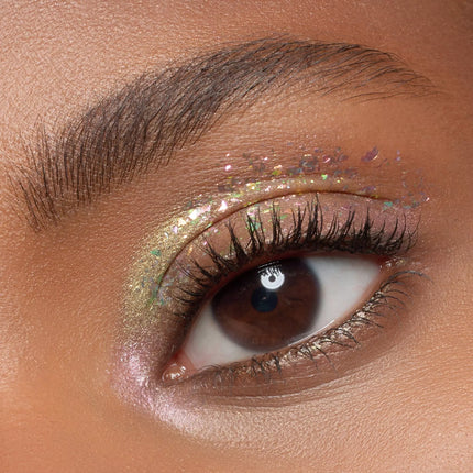 Essence - Multichrome Flakes Eyeshadow Topper