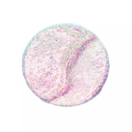 Essence - Multichrome Flakes Eyeshadow Topper