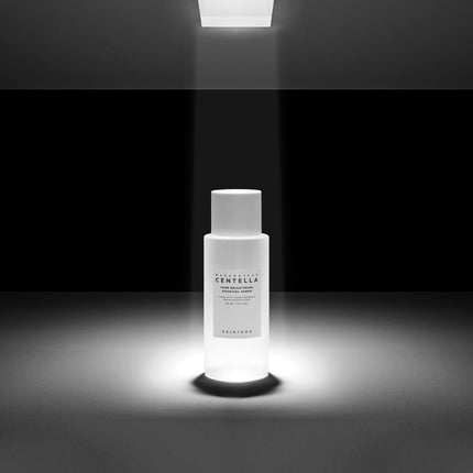 Skin1004 Centella Tone Brightening Tónico iluminador potenciador del tono 210ml