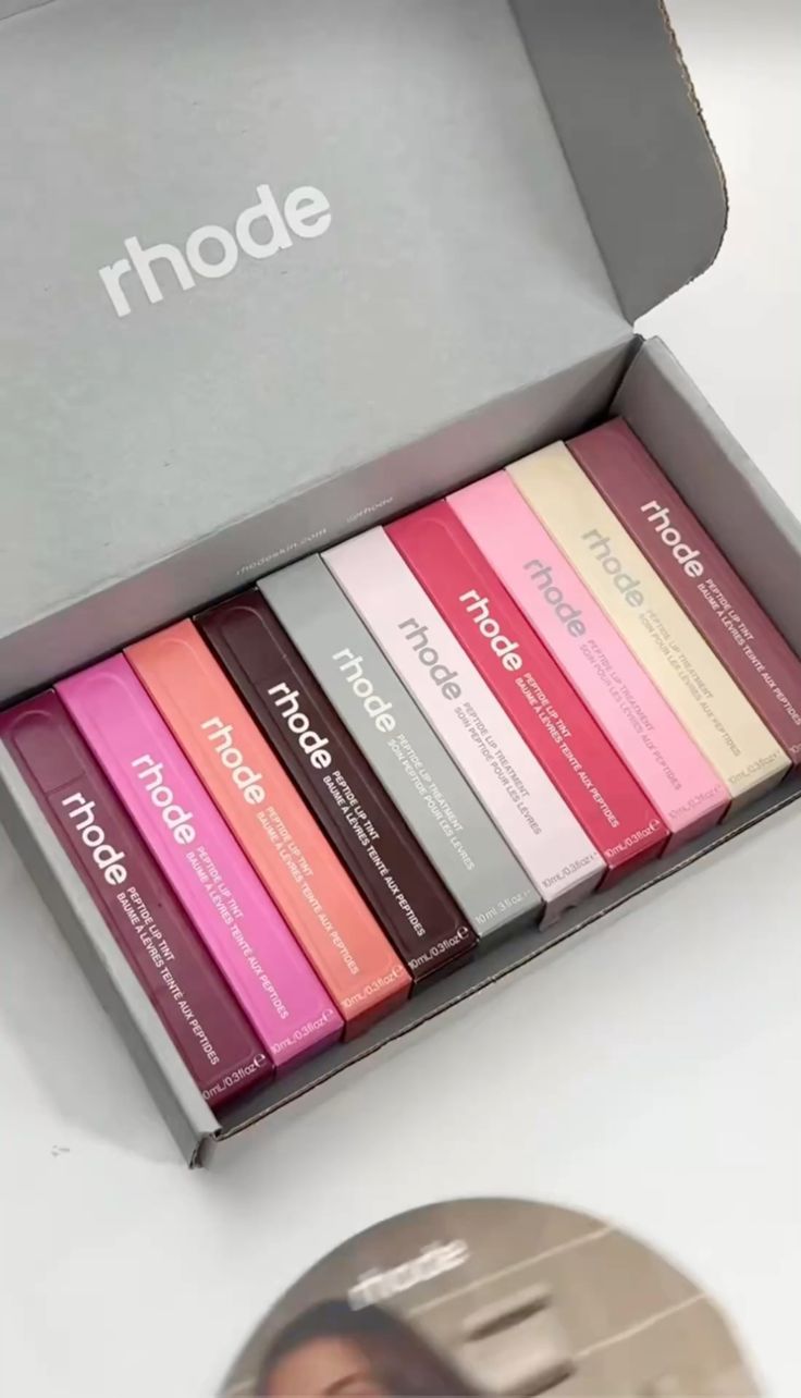 Lip Tint – Toque de color + cuidado nutritivo  Rhode