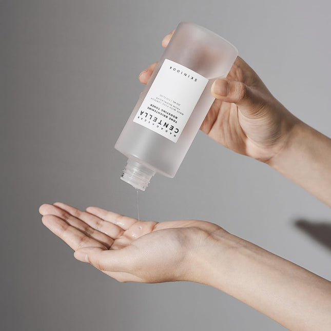 Skin1004 Centella Tone Brightening Tónico iluminador potenciador del tono 210ml