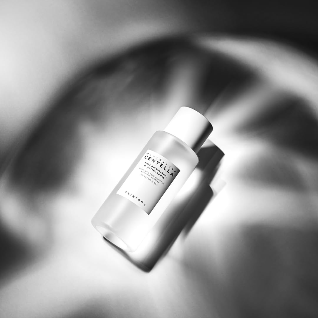 Skin1004 Centella Tone Brightening Tónico iluminador potenciador del tono 210ml