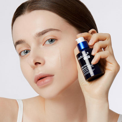Medicube Zero Pore One Day peptide serum Suero exfoliante y reafirmante de poros