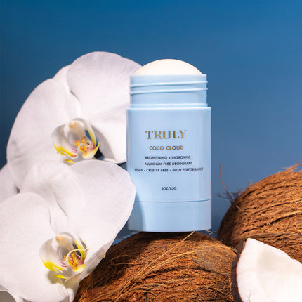 Truly Desodorante Coco Cloud para la prevención de vellos encarnados y el aclarado