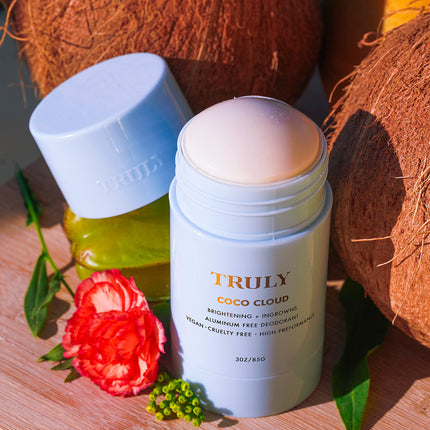 Truly Desodorante Coco Cloud para la prevención de vellos encarnados y el aclarado