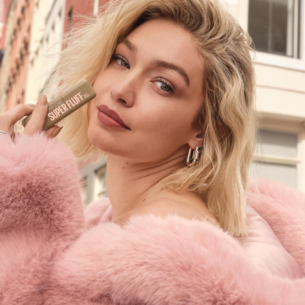 Maybelline Eyestudio Superfluff Volumizing Brow Mousse Gel