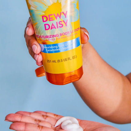 Dewy daisy moisturizing body lotion Tree Hut 251ml