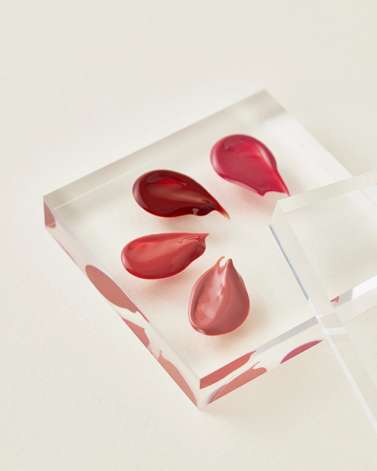 House of Hur – Glowy Ampoule Tint