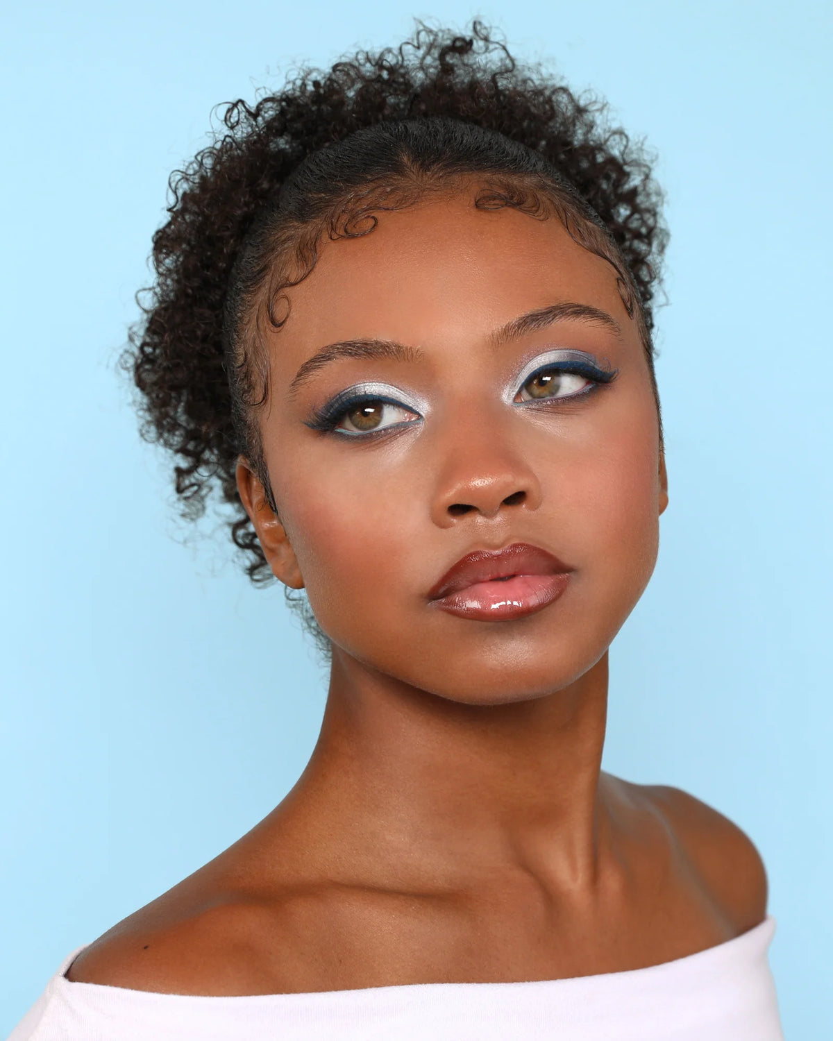 Moira- Lip Chic Shimmer Gloss