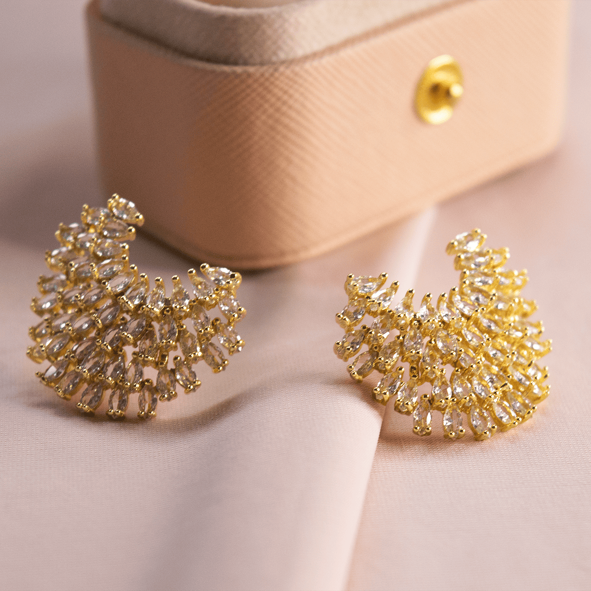 Aretes Alas de Éter