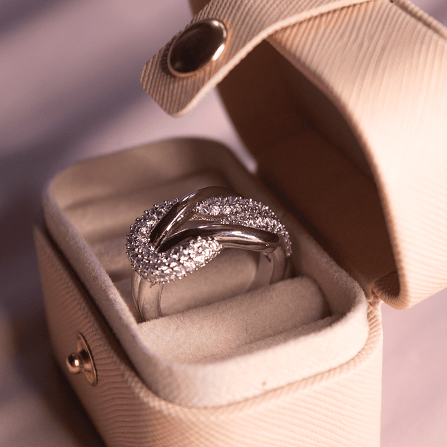 Anillo Doble Nudo
