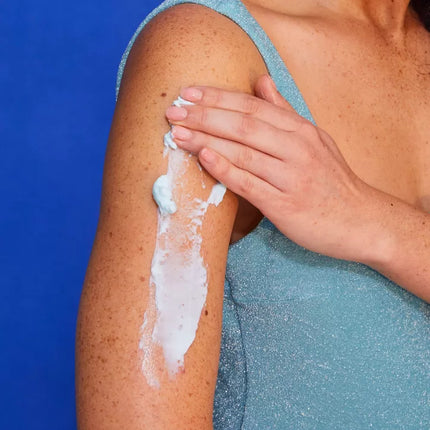 Mantequilla corporal Lotus Water Whipped-Tree Hut Crema 237ml