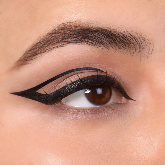 Moira El delineador líquido Jumbo Edge Liquid Liner