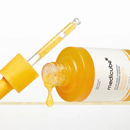 Medicube Suero de cápsula aclarante de cúrcuma de ácido kójico