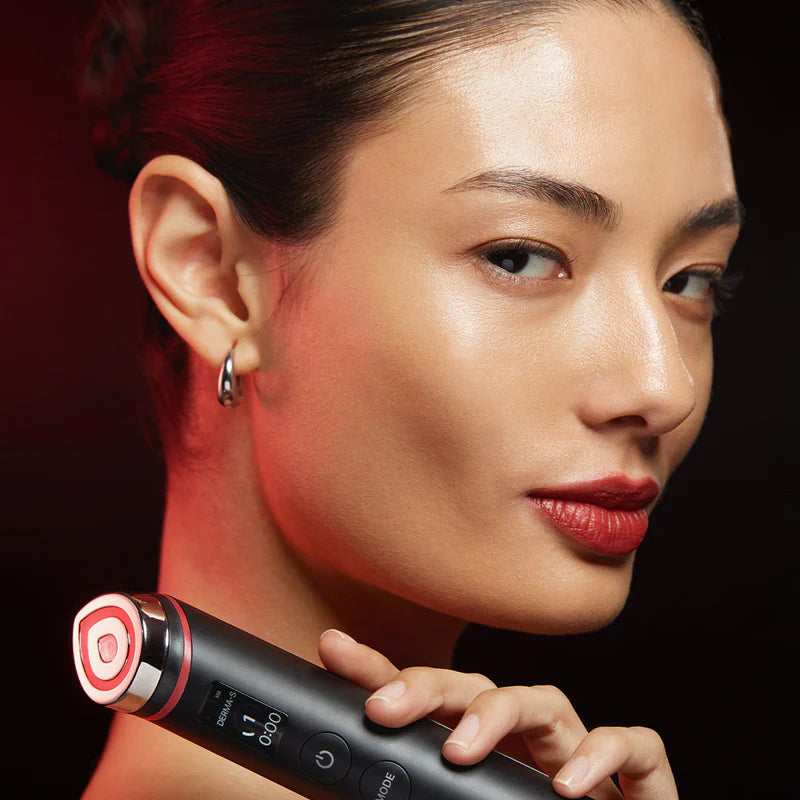Medicube AGE-R Booster Pro color negro