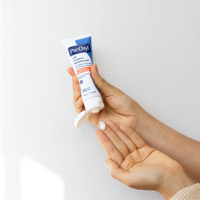 Crema hidratante AM Oil Control con protector solar mineral SPF 30 de amplio espectro 48g