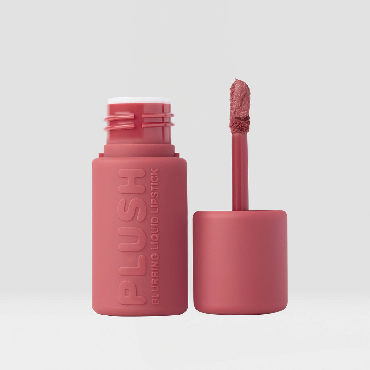 Beauty Creations Plush Blurring Liquid Lipstick – Labial Líquido Efecto Blur
