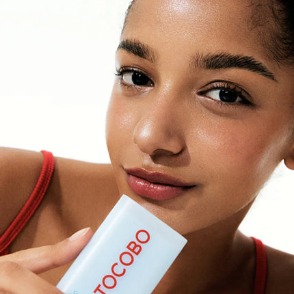 TOCOBO Cotton Airy Sun Stick SPF 50 - Protector solar mate coreano de amplio espectro para cara