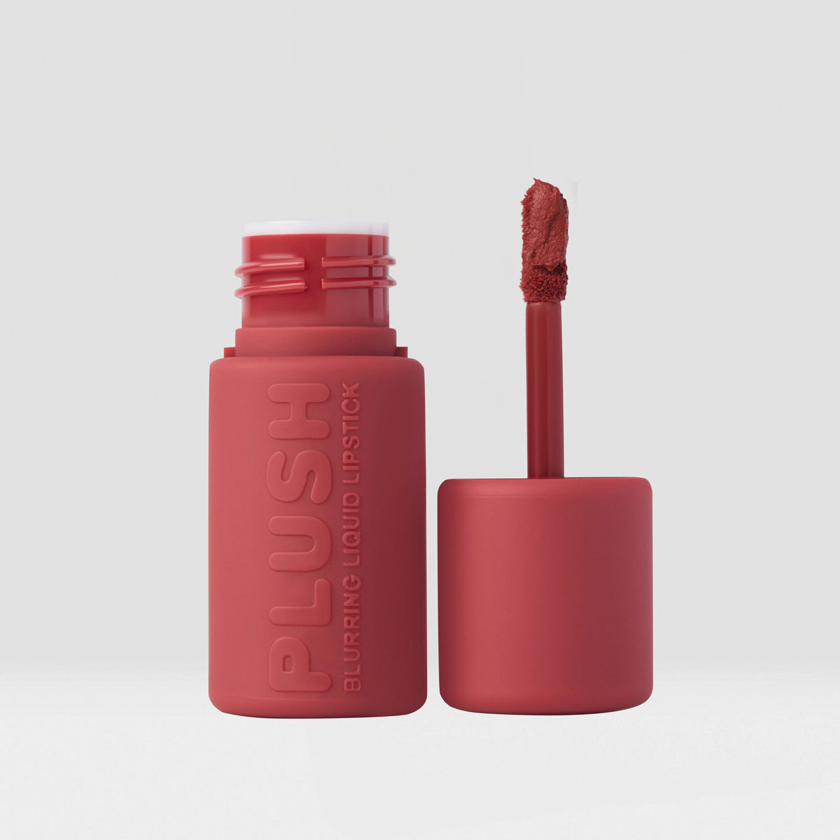 Beauty Creations Plush Blurring Liquid Lipstick – Labial Líquido Efecto Blur