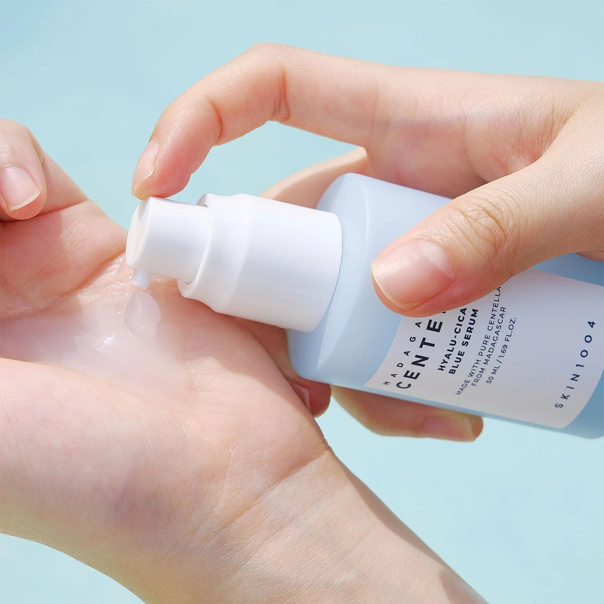 Skin1004 Centella Hyalu-Cica Blue Serum hidratante ligero todo en uno