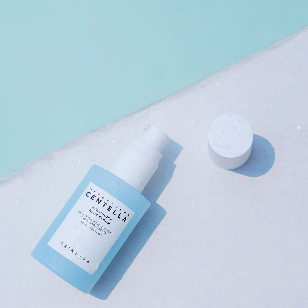 Skin1004 Centella Hyalu-Cica Blue Serum hidratante ligero todo en uno