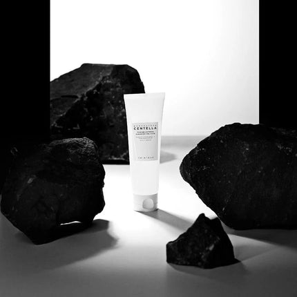 Skin1004 Centella Tone Brightening Gel limpiador en espuma hidratante