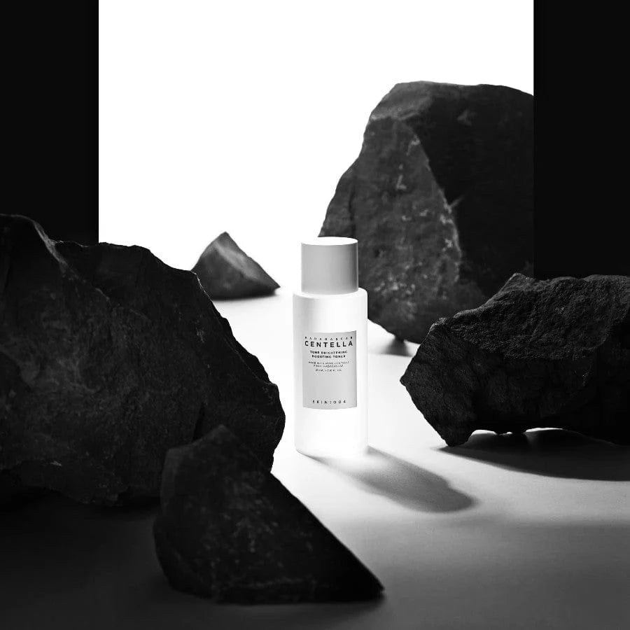 Skin1004 Centella Tone Brightening Tónico iluminador potenciador del tono 210ml