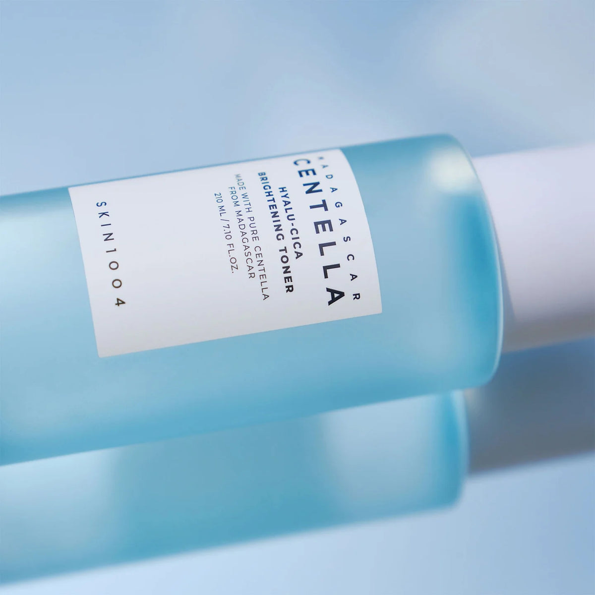 Skin1004 Centella Hyalu-Cica- Tónico hidratante exfoliante suave