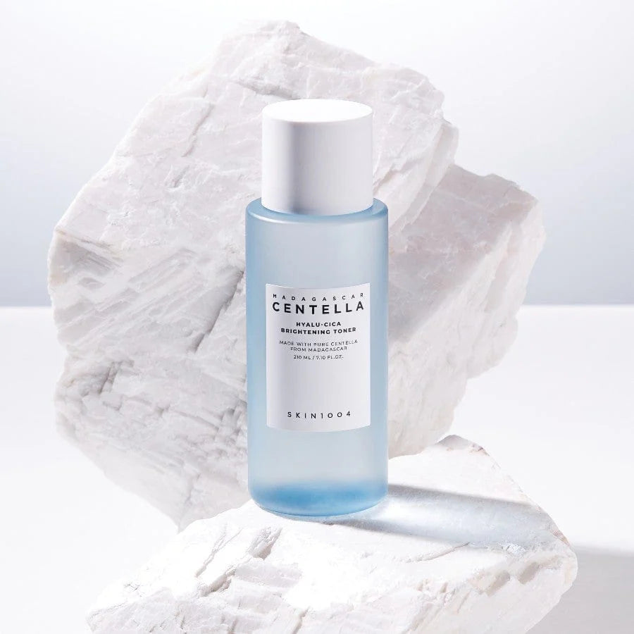 Skin1004 Centella Hyalu-Cica- Tónico hidratante exfoliante suave